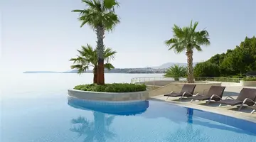 Le Meridien Lav Split