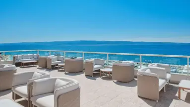 Le Meridien Lav Split