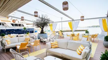 Le Meridien Lav Split