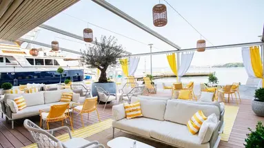 Le Meridien Lav Split