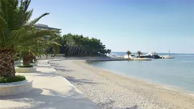 Le Meridien Lav Split