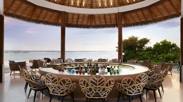 Le Meridien Maldives Resort & Spa
