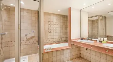 Le Meridien Nfis