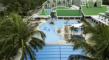 LE MERIDIEN PHUKET BEACH RESORT