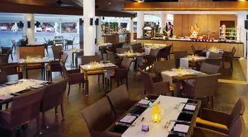 LE MERIDIEN PHUKET BEACH RESORT