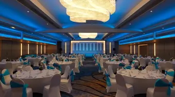 LE MERIDIEN PHUKET BEACH RESORT