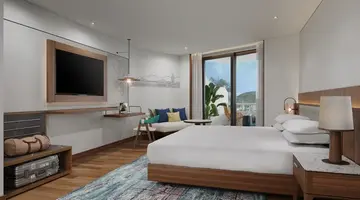 LE MERIDIEN PHUKET BEACH RESORT