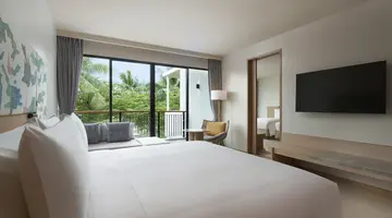 LE MERIDIEN PHUKET MAI KHAO BEACH RESORT