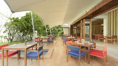 LE MERIDIEN PHUKET MAI KHAO BEACH RESORT