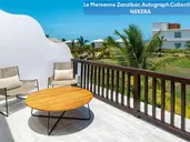 Le Mersenne Zanzibar, Autograph Collection
