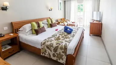 Le Peninsula Bay Beach Resort & Spa