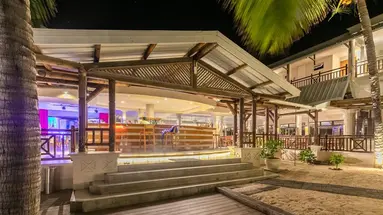 Le Peninsula Bay Beach Resort & SPA