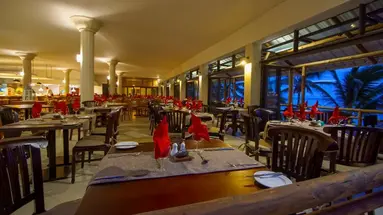 Le Peninsula Bay Beach Resort & SPA