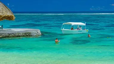 Le Peninsula Bay Beach Resort & SPA