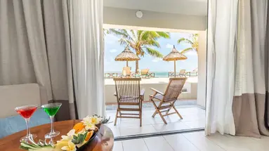 Le Peninsula Bay Beach Resort & Spa