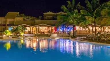 Le Peninsula Bay Beach Resort & Spa