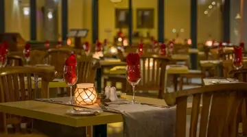 Le Peninsula Bay Beach Resort & SPA