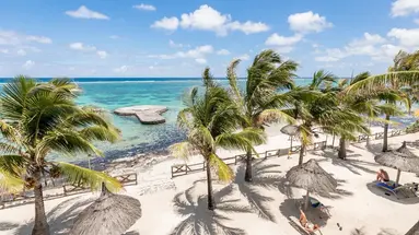 Le Peninsula Bay Beach Resort & SPA