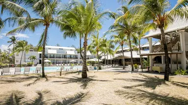 Le Peninsula Bay Beach Resort & SPA