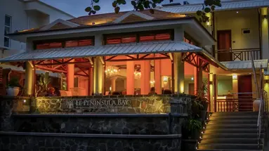 Le Peninsula Bay Beach Resort & SPA