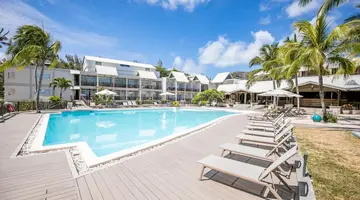 Le Peninsula Bay Beach Resort & SPA
