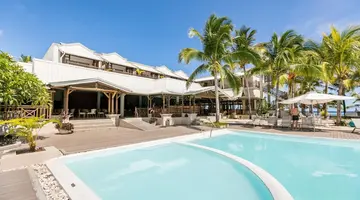 Le Peninsula Bay Beach Resort & SPA