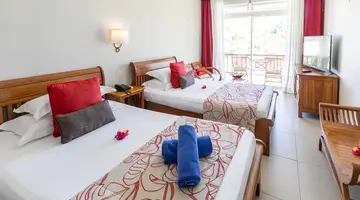 Le Peninsula Bay Beach Resort & SPA