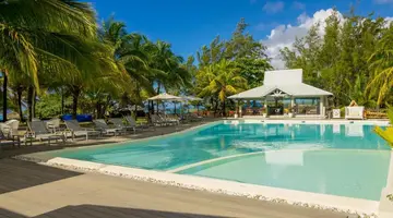 Le Peninsula Bay Beach Resort & Spa