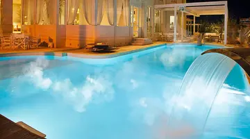 Le Rose Suite Hotel