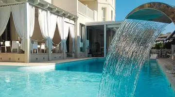 Le Rose Suite Hotel