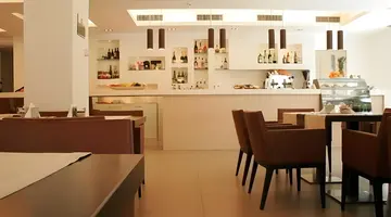 Le Rose Suite Hotel