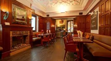 Le Windsor Jungle Art Hotel