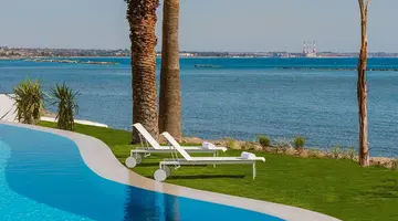 Lebay Beach Hotel