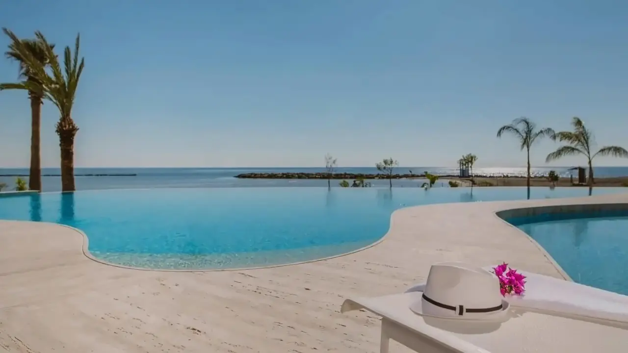 Lebay Beach Hotel