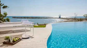 Lebay Beach Hotel
