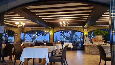 Leda Beach Hotel