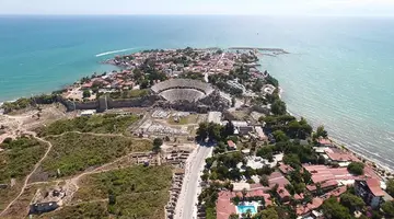 Leda Beach Hotel