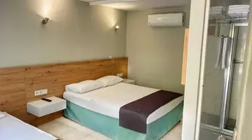 Leda Beach Hotel