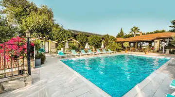 Leda Beach Hotel