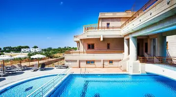 Ledras Beach Hotel
