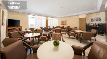 Lefkimi Hotel