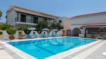 Lefkimi Hotel