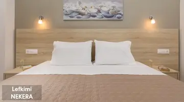 Lefkimi Hotel
