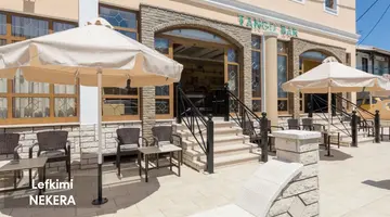 Lefkimi Hotel