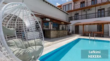 Lefkimi Hotel