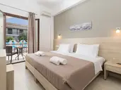 Lefkimi Hotel