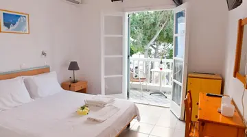 Lefkothea Hotel (Ex Villa Kamari Star)