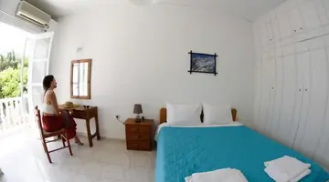 Lefkothea Hotel (Ex Villa Kamari Star)