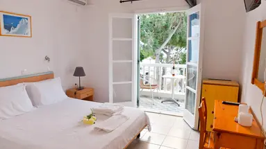 Lefkothea Hotel (Ex Villa Kamari Star)