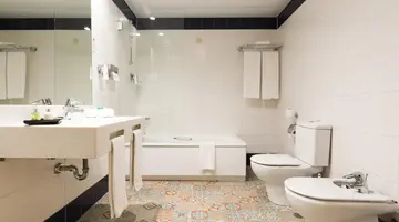 Legendary Porto Hotel
